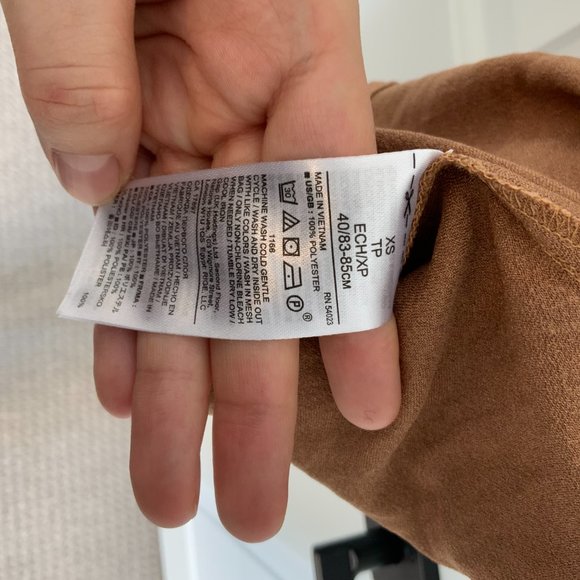 Banana Republic Gold Tank Top - Picture 7 of 7